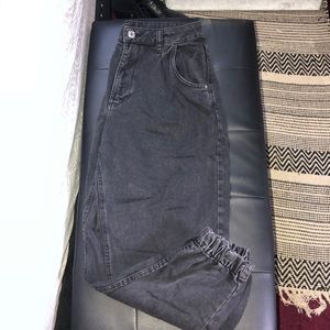 Cuffed slouchy jeans